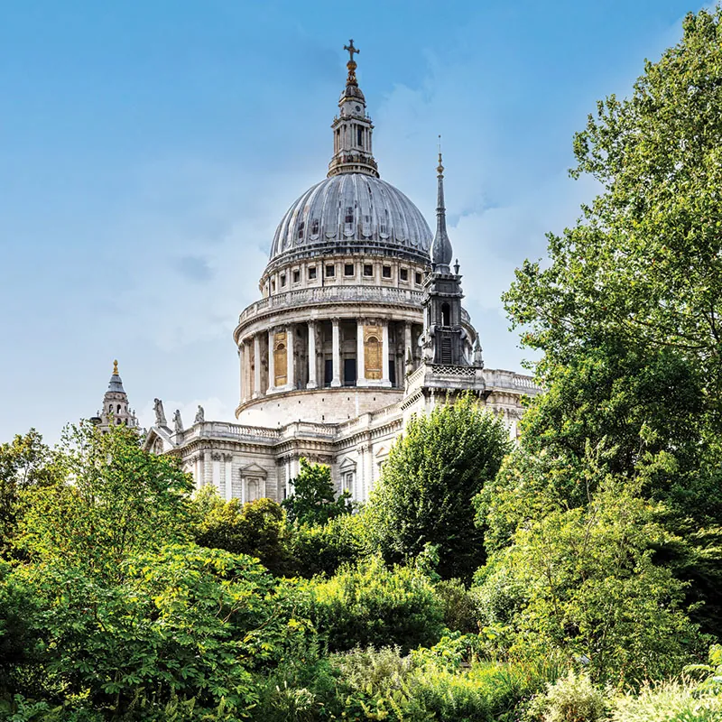 St Paul’s Churchyard
